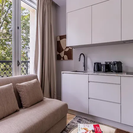 Quartier Libre Marais Aparthotel