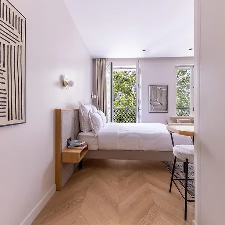 Quartier Libre Marais Aparthotel 4*