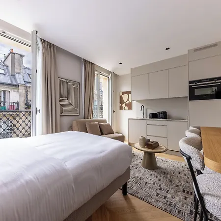 Quartier Libre Marais Aparthotel 4*