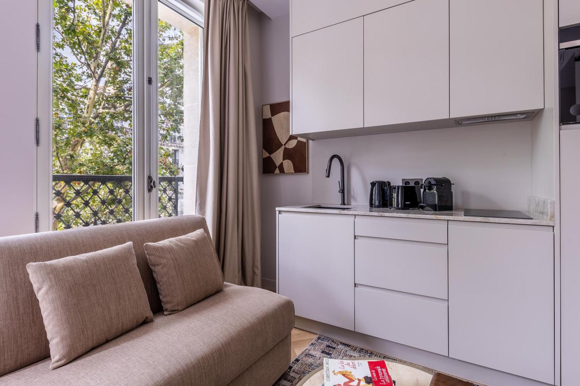 Quartier Libre Marais Aparthotel