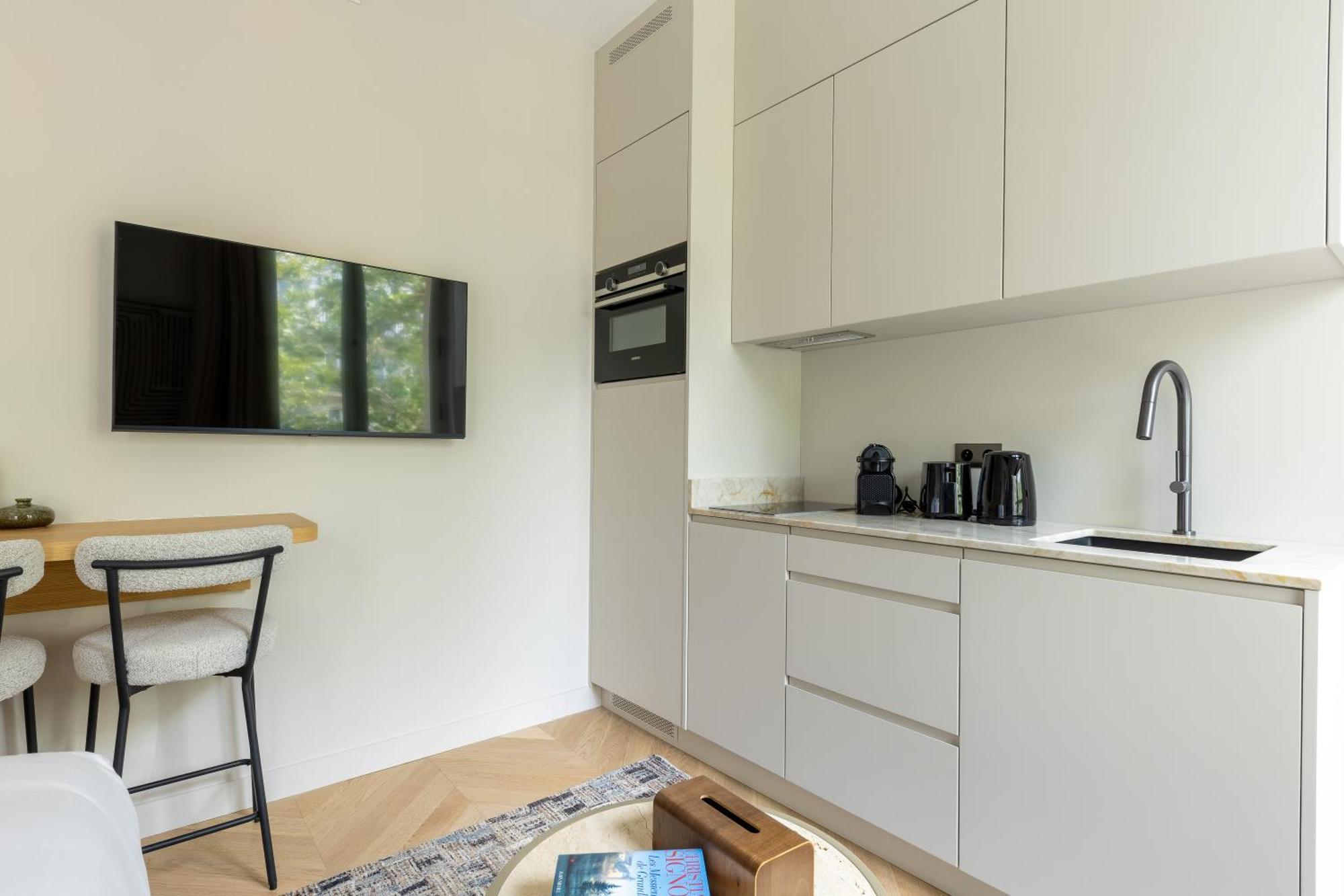 Quartier Libre Marais Aparthotel 4*